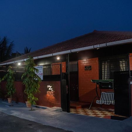 Udupi Homestay - Cottage House - Dendoorkatte Екстер'єр фото